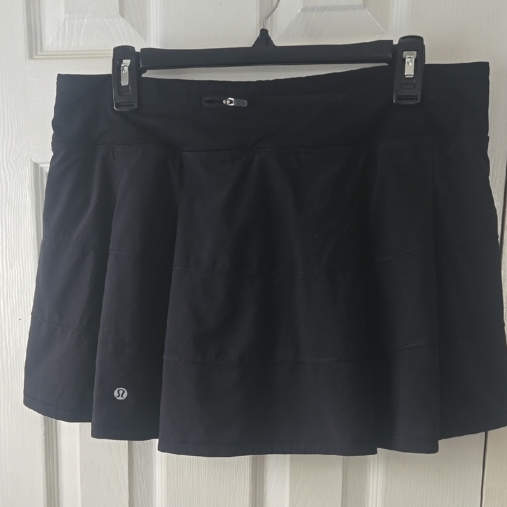 Lululemon Black Pace Rival  Skirt with Pleats, Shorts, and Pockets.